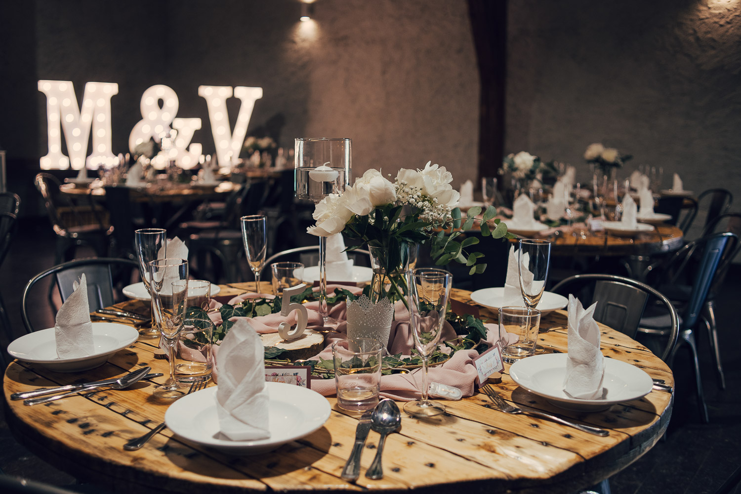 statek u prahy stodola na hostinu