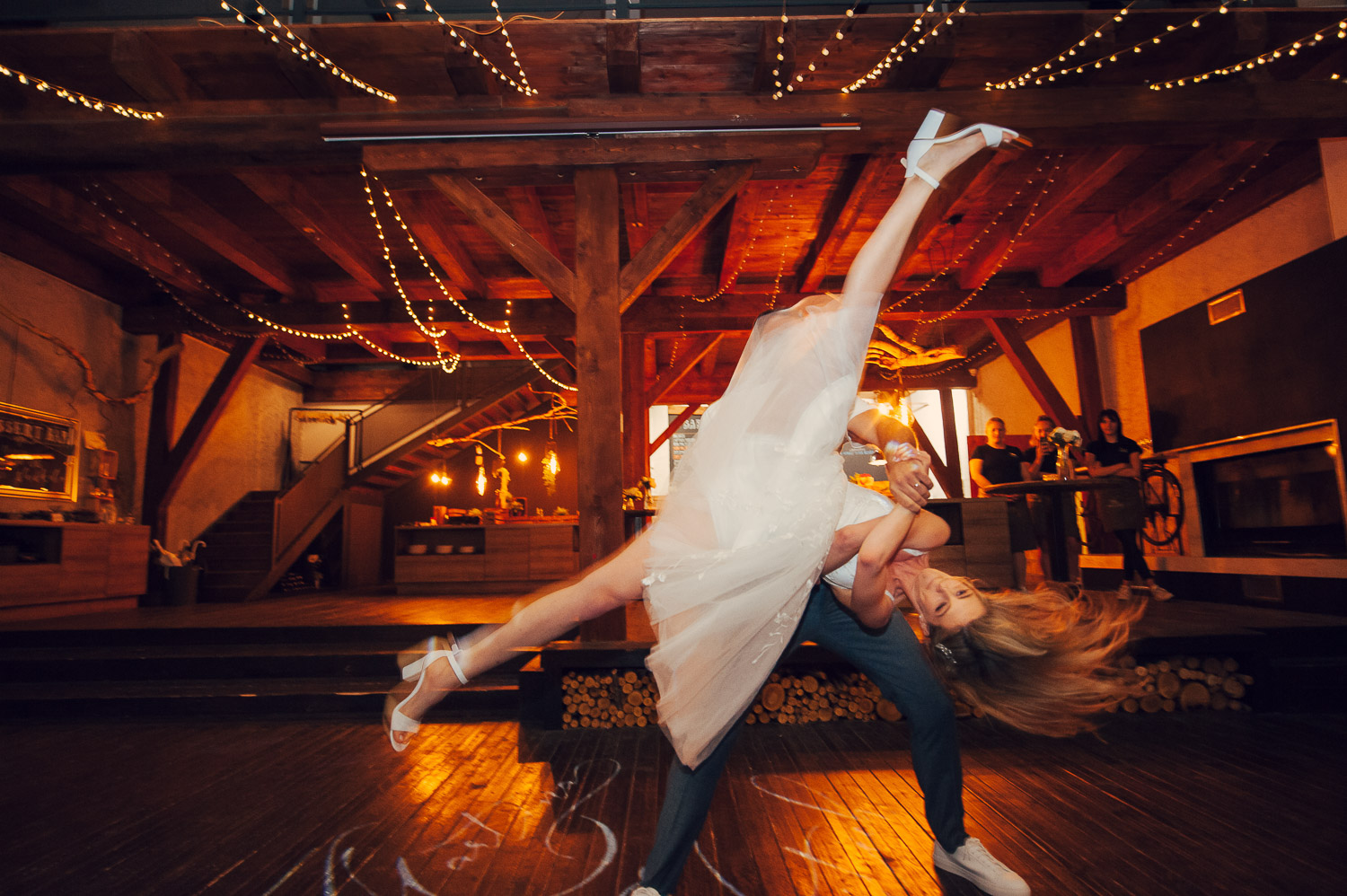 statek u prahy prvni novomanzelsky tanec